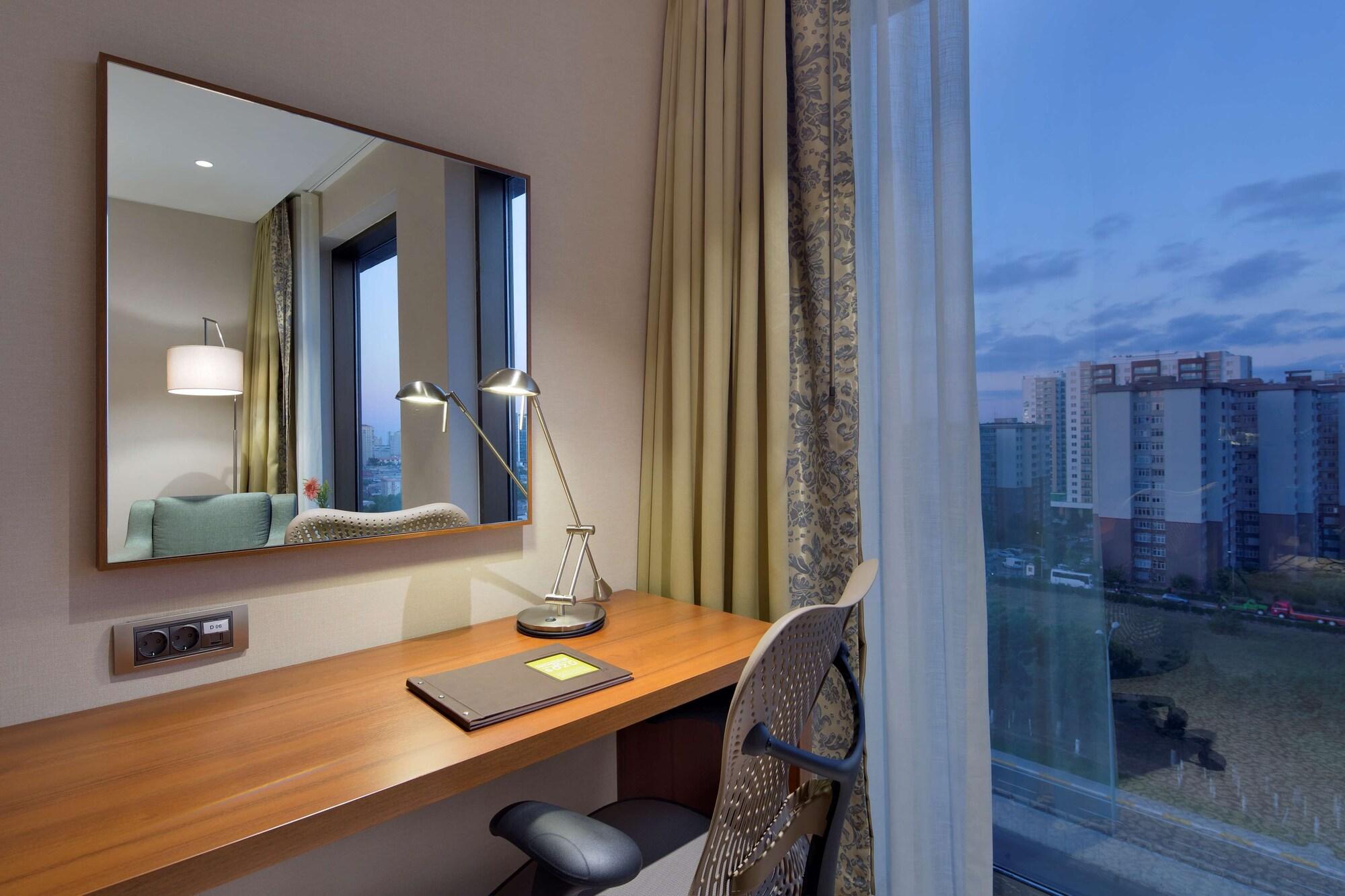 Hilton Garden Inn Istanbul Beylikduzu Buitenkant foto