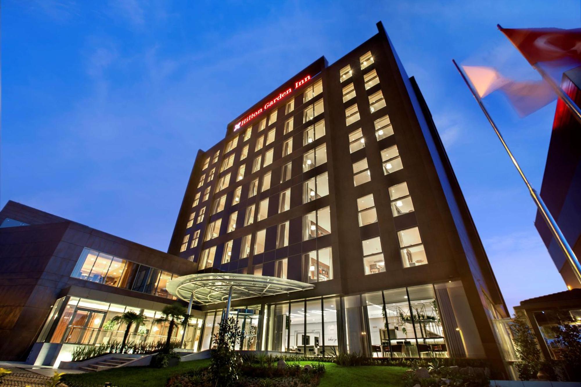 Hilton Garden Inn Istanbul Beylikduzu Buitenkant foto